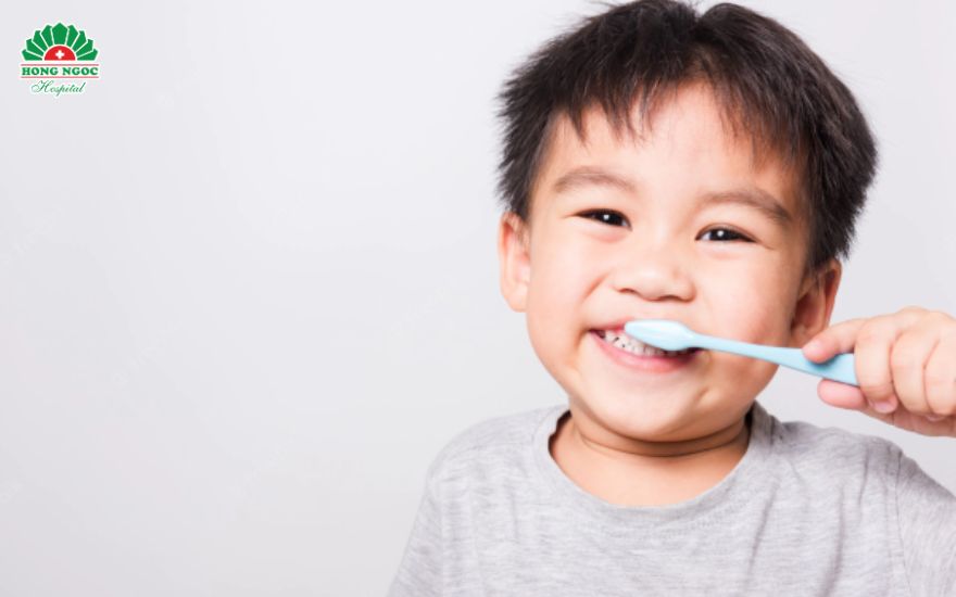 viêm họng và viêm amidan ở trẻ