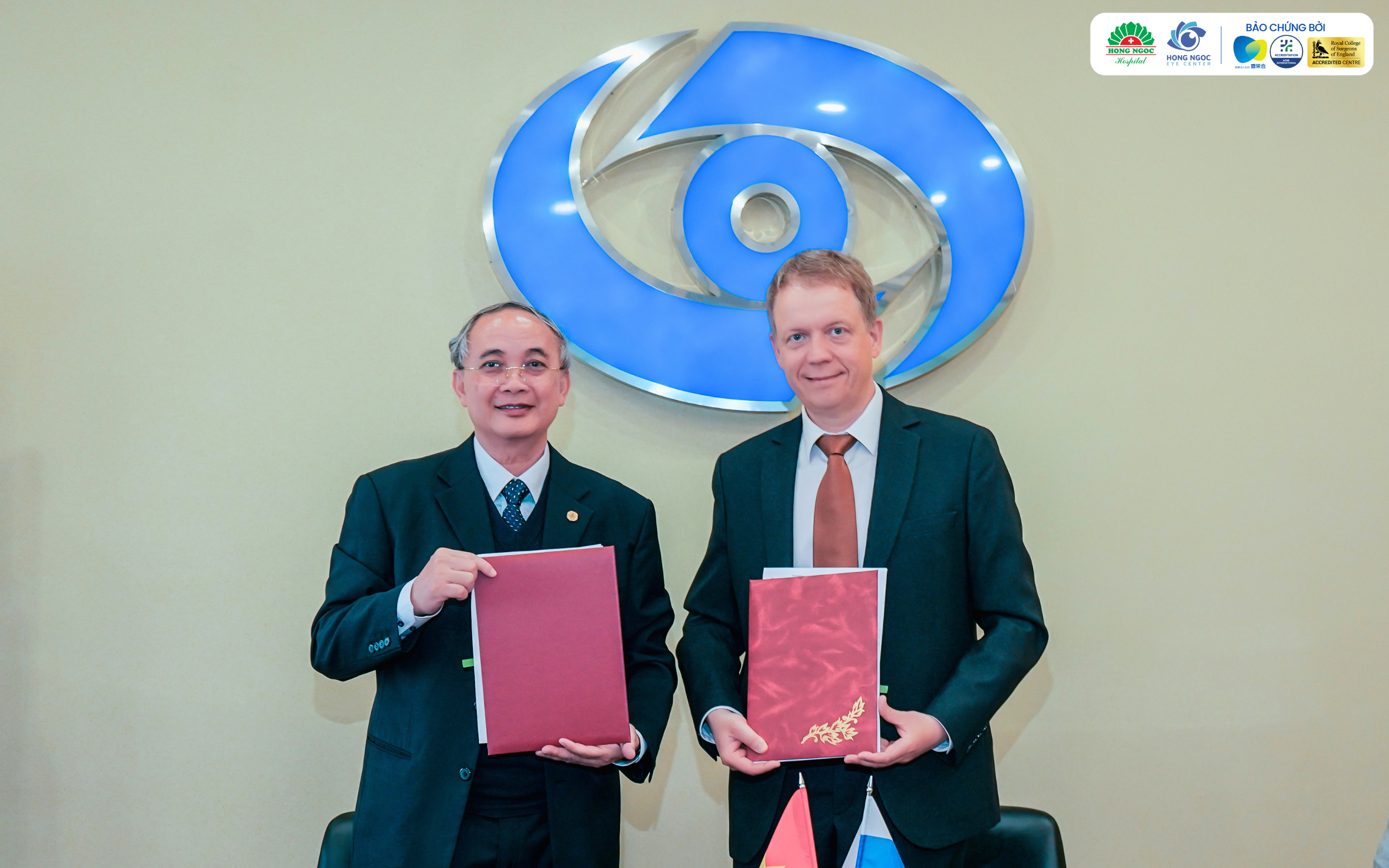 The two institutions advance collaboration in the research and treatment of complex ophthalmic conditions.