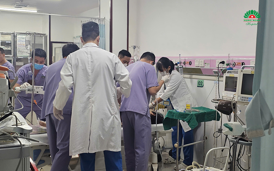 The physician performed emergency resuscitation for the patient.