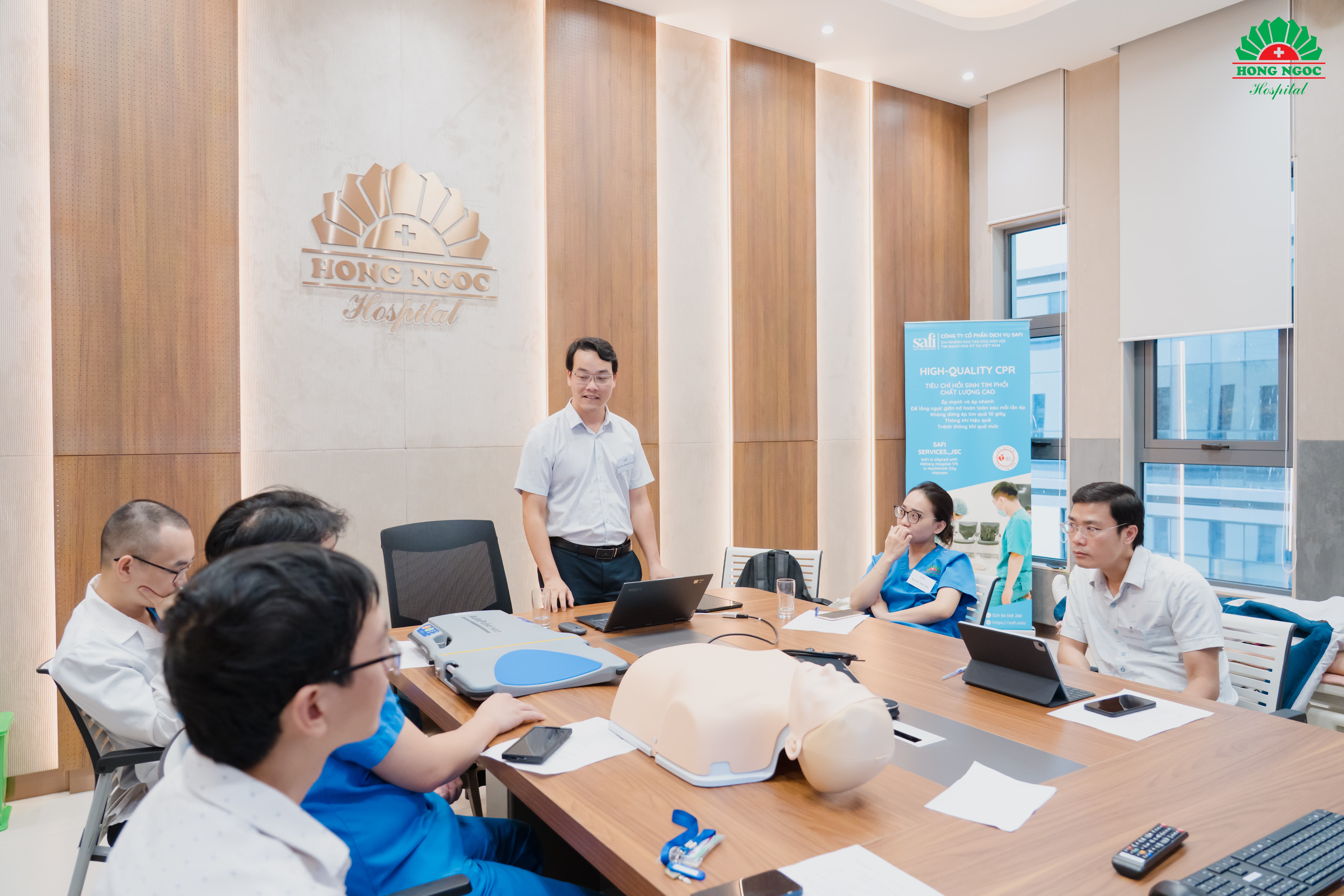 Hong Ngoc Dao Tao ACLS  AHA (2)