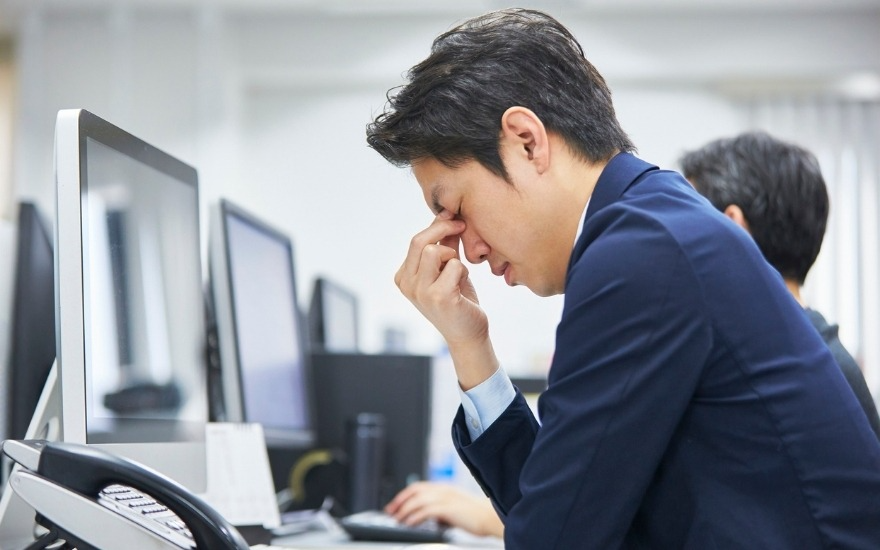 Ngồi văn phòng vẫn có nguy cơ mất nước