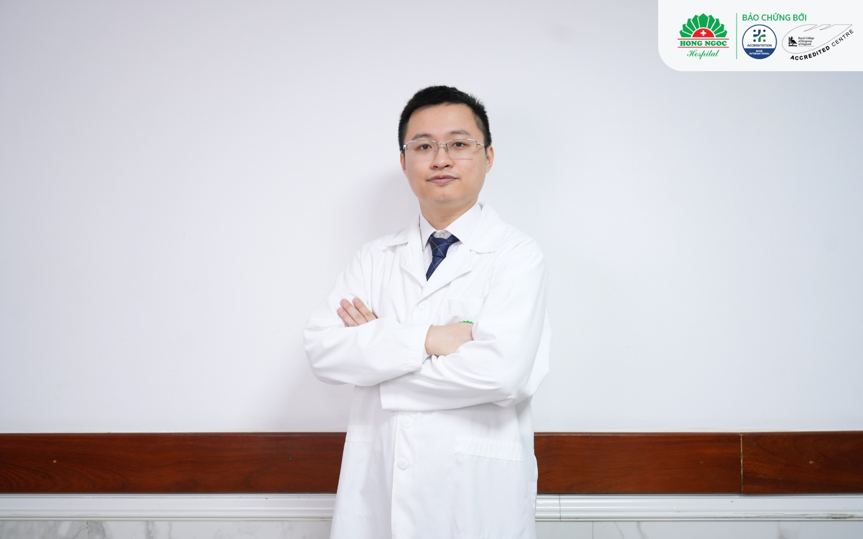 Dr. Le Duy, MSc, resident doctor, Head of the Physical Therapy and Rehabilitation Department at Hong Ngoc General Hospital