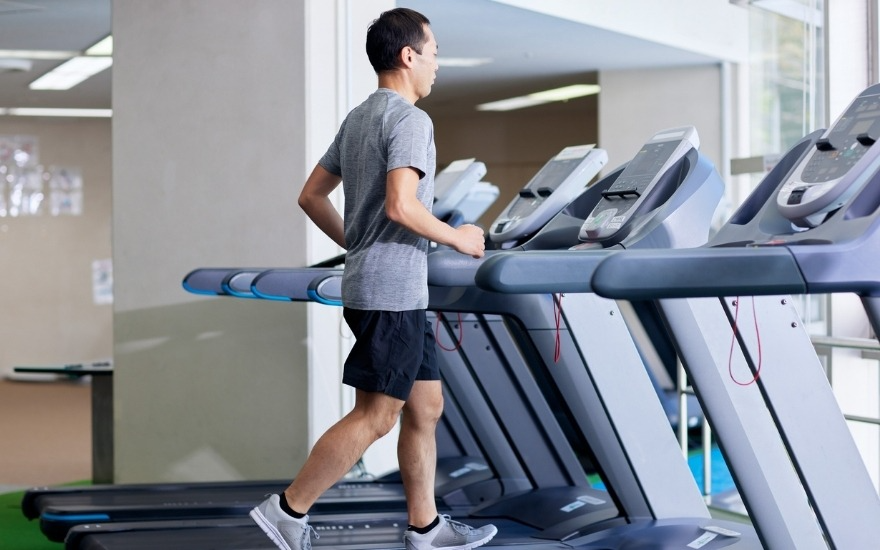 Người bệnh tim mạch nên tập thể dục đều đặn theo hướng dẫn của bác sĩ