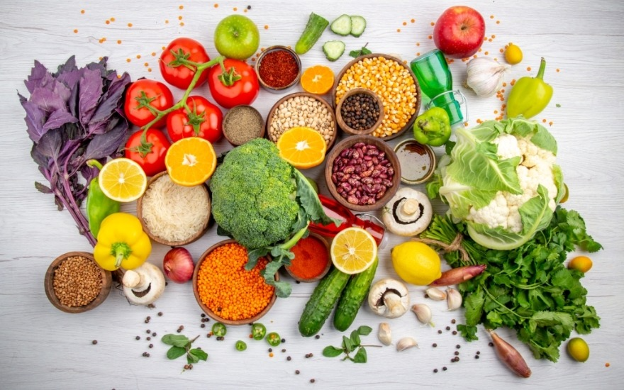 Người bị bệnh tuyến giáp cần ăn nhóm thực phẩm giàu selen, vitamin, chất xơ, omega-3