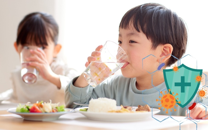 Ăn uống đủ chất giúp trẻ có đủ năng lượng và củng cố hệ miễn dịch trước Adenovirus