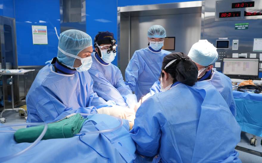 viêm màng hoạt dịch thể lông nốt sắc tố