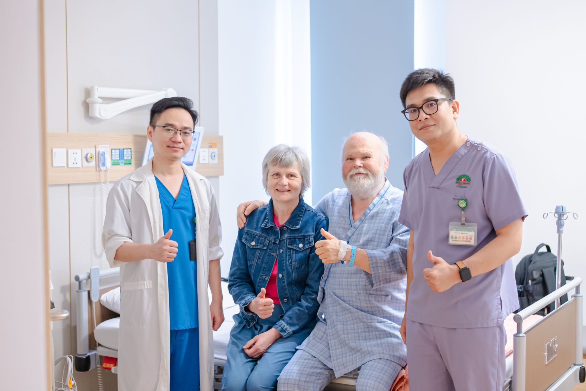 Hong Ngoc General Hospital provides timely emergency treatment for acute myocardial infarction in a Hungarian patient