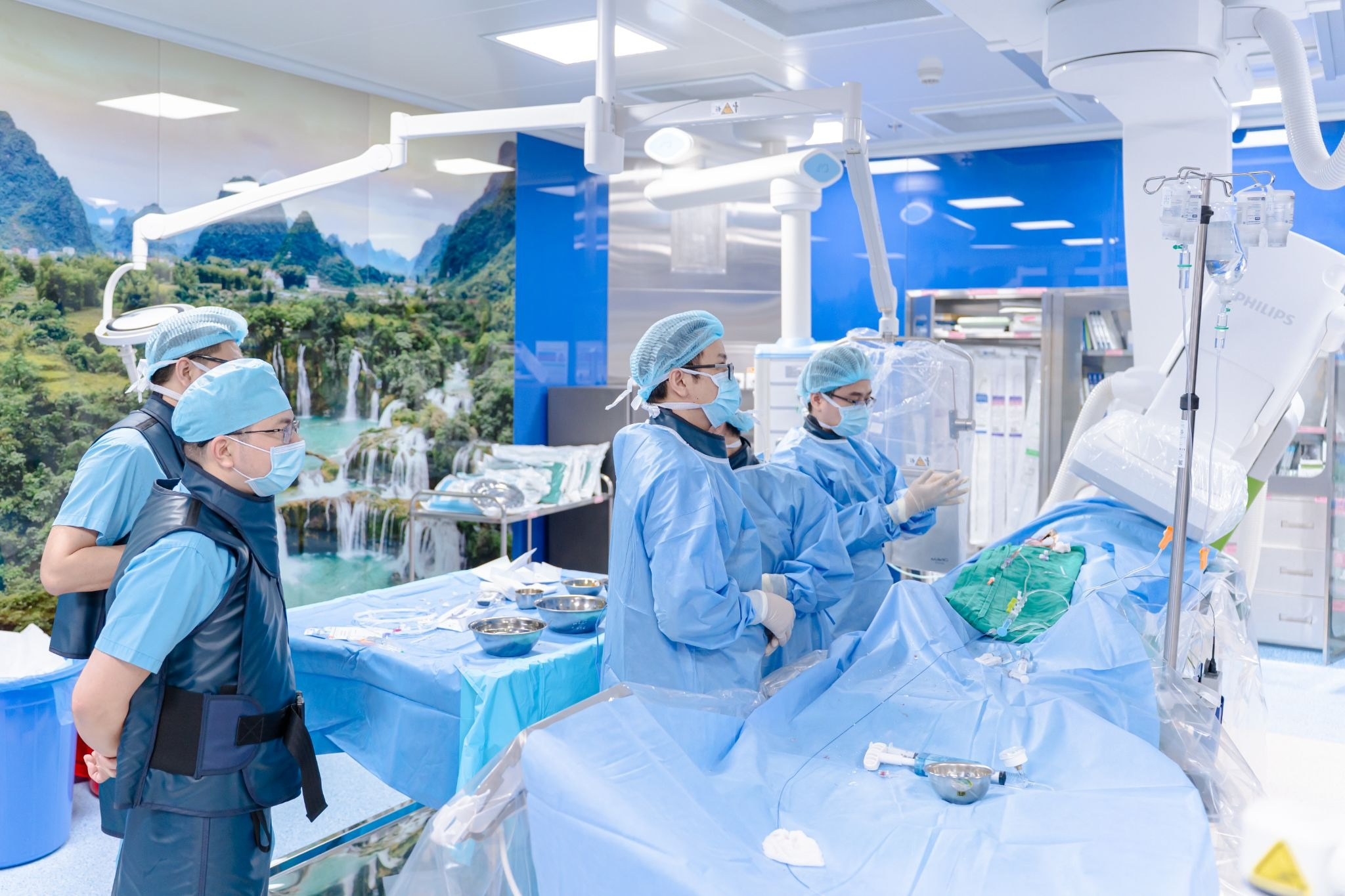 Advanced equipment systems supporting the diagnosis and treatment of cardiovascular diseases at Hong Ngoc General Hospital