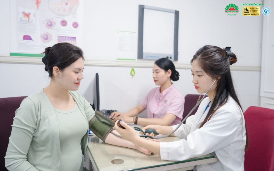 Expectant mothers should attend scheduled appointments with their doctor to help detect and manage abnormalities promptly.