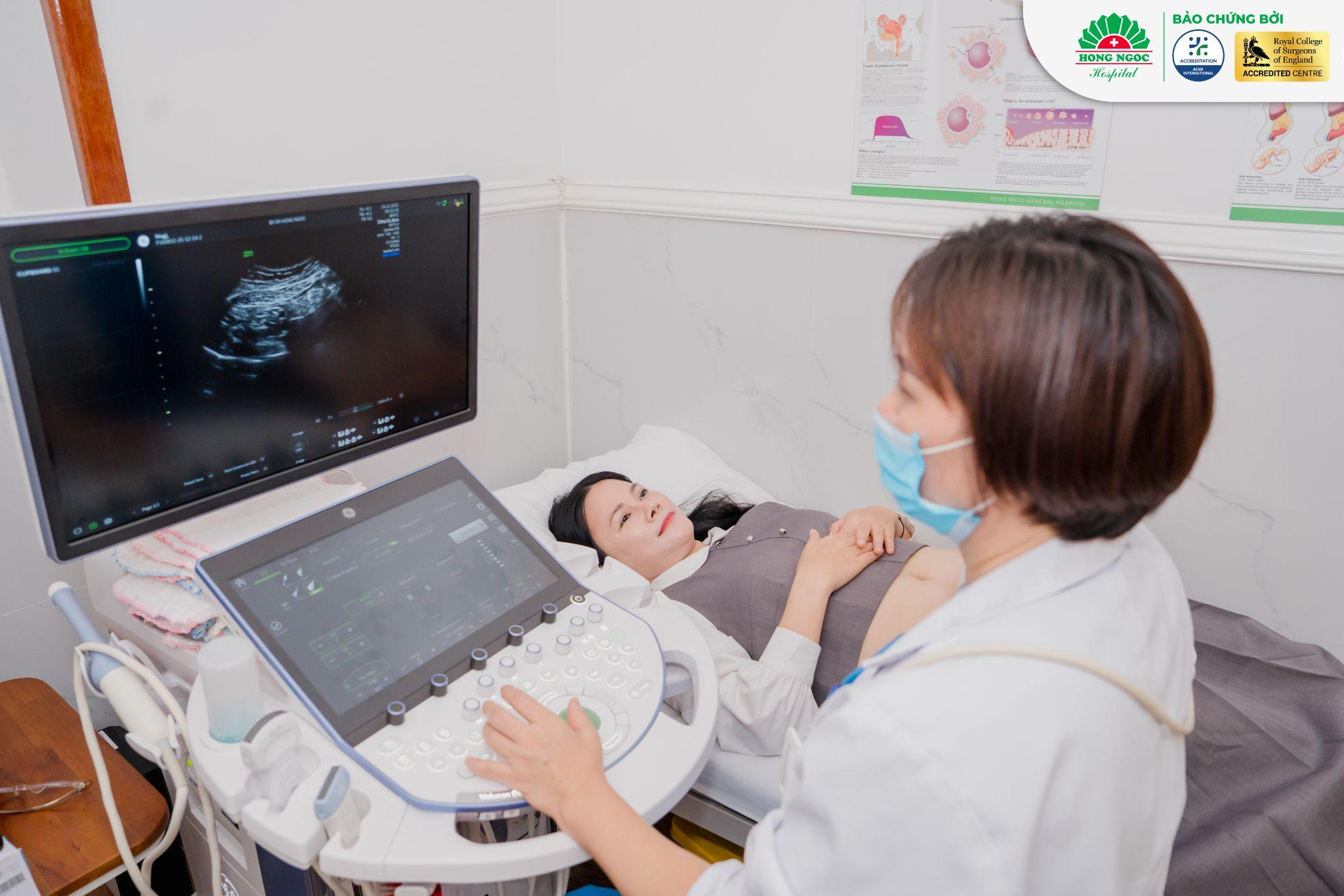 Thời gian khám phụ khoa lâm sàng và siêu âm khá nhanh chóng.
