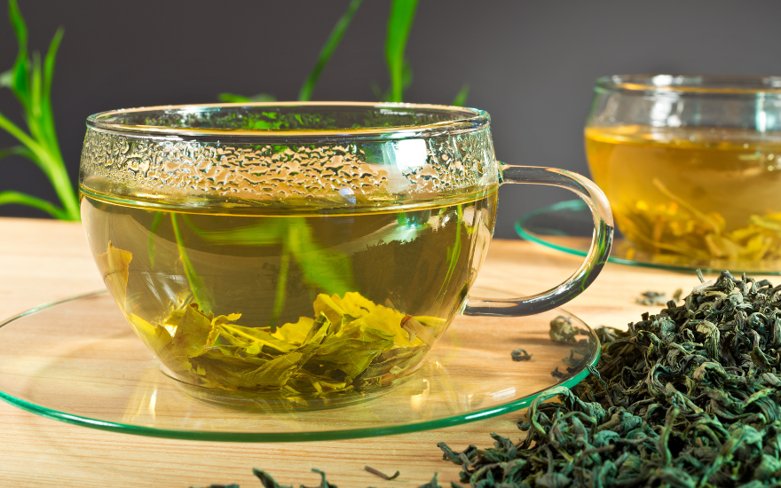 Nước trà, nước tăng lực có chứa caffeine