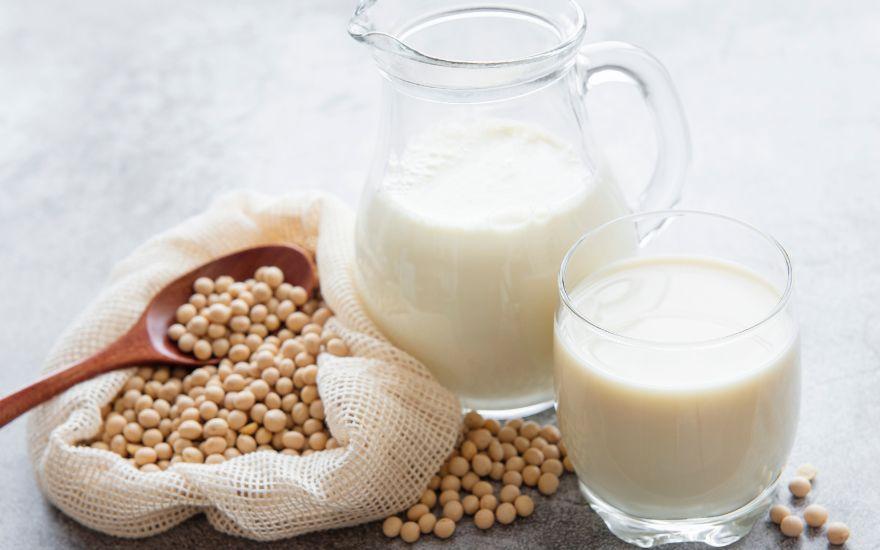 Các chế phẩm từ đậu nành làm giảm khả năng hấp thu của thuốc điều trị hormone tuyến giáp.