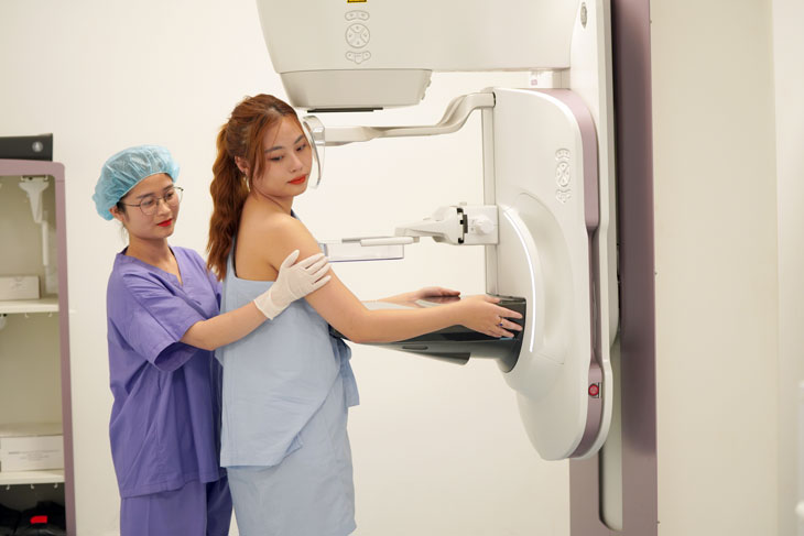 Chụp X-quang, siêu âm tại BV Hồng Ngọc