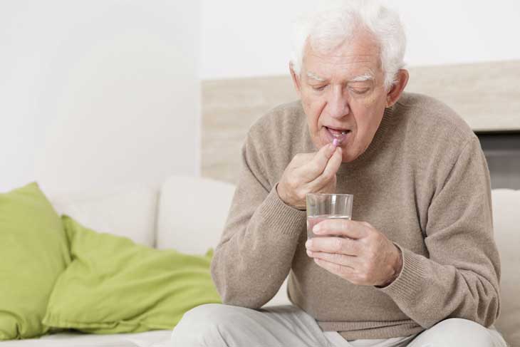 Người cao tuổi mất ngủ