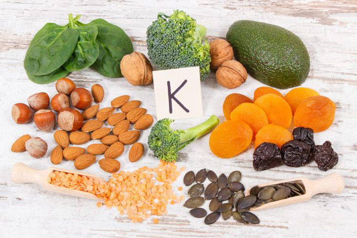 Đối với trẻ sinh non thường phải được bổ sung vitamin K để phòng xuất huyết