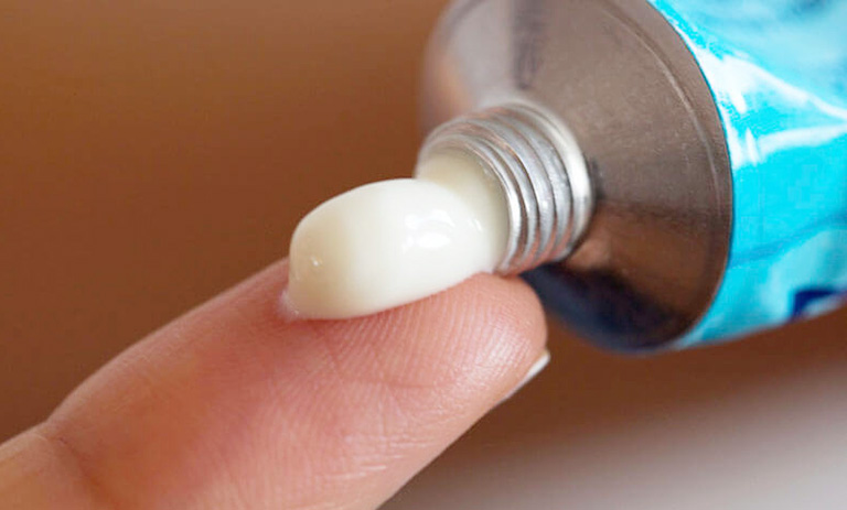 Điều trị mụn rộp vùng kín