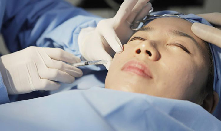tiêm trị mụn