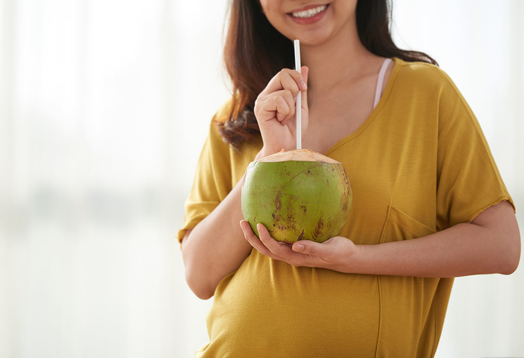 Nên uống nước dừa khi mang thai mấy tháng?