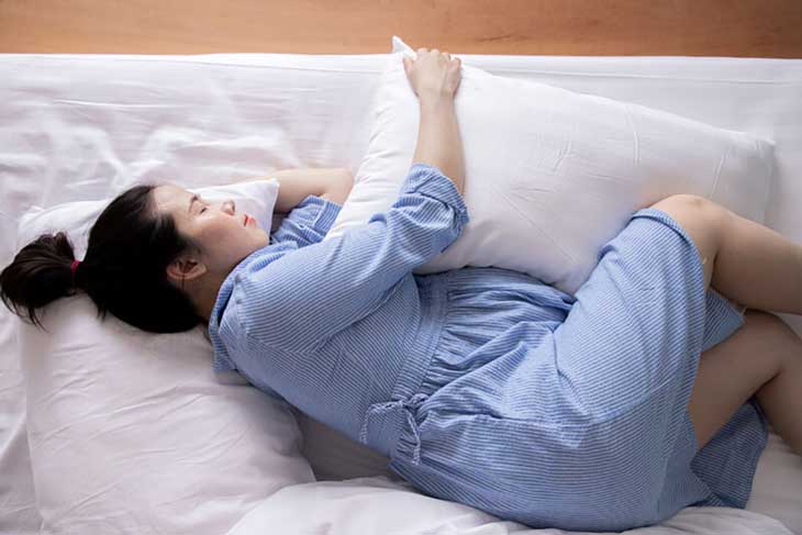 Tư thế nằm ngủ tốt đối với mẹ bầu mang thai tháng thứ 5&nbsp;