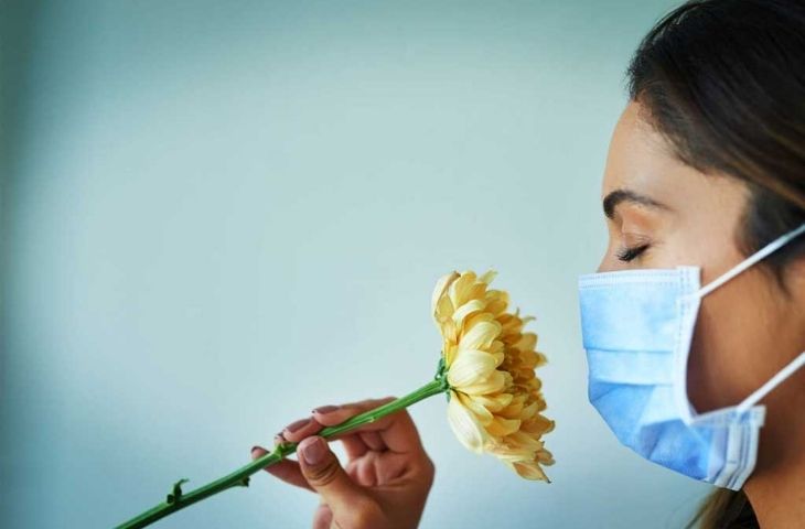 Mất khứu giác, vị giác là tình trạng F0 gặp phải kể cả khi nhiễm bệnh và giai đoạn mới khỏi bệnh