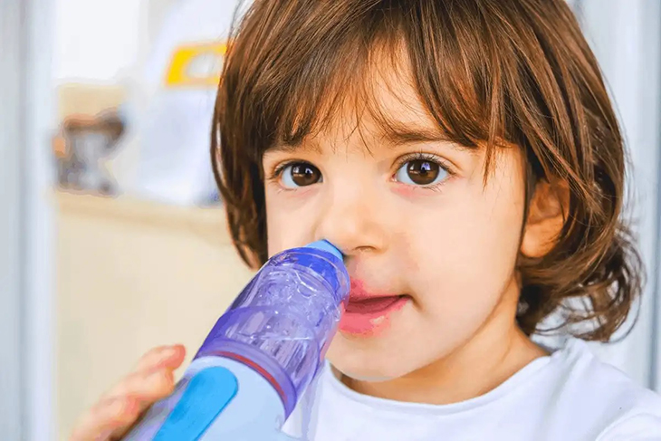 Hướng dẫn sử dụng bình rửa mũi đúng cách, an toàn và hiệu quả