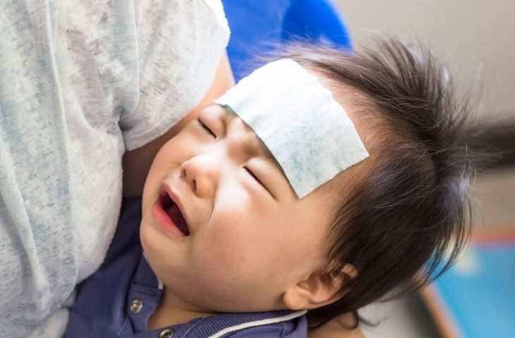 trẻ bị thủy đậu