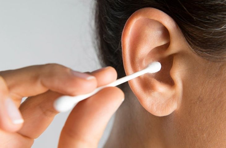 Ngứa lỗ tai trái, phải nguyên nhân do đâu? Cách xử trí tốt nhất