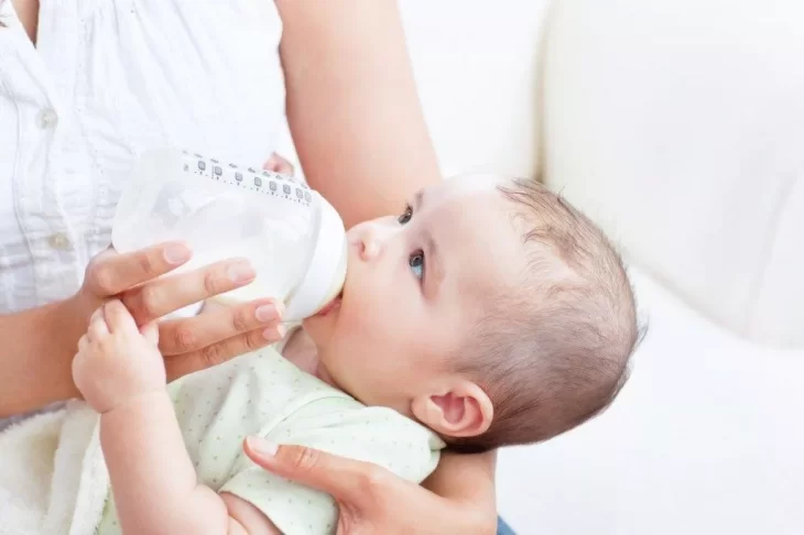 Trẻ 2 tháng tuổi bị táo bón: Dấu hiệu, nguyên nhân và cách khắc phục hiệu quả