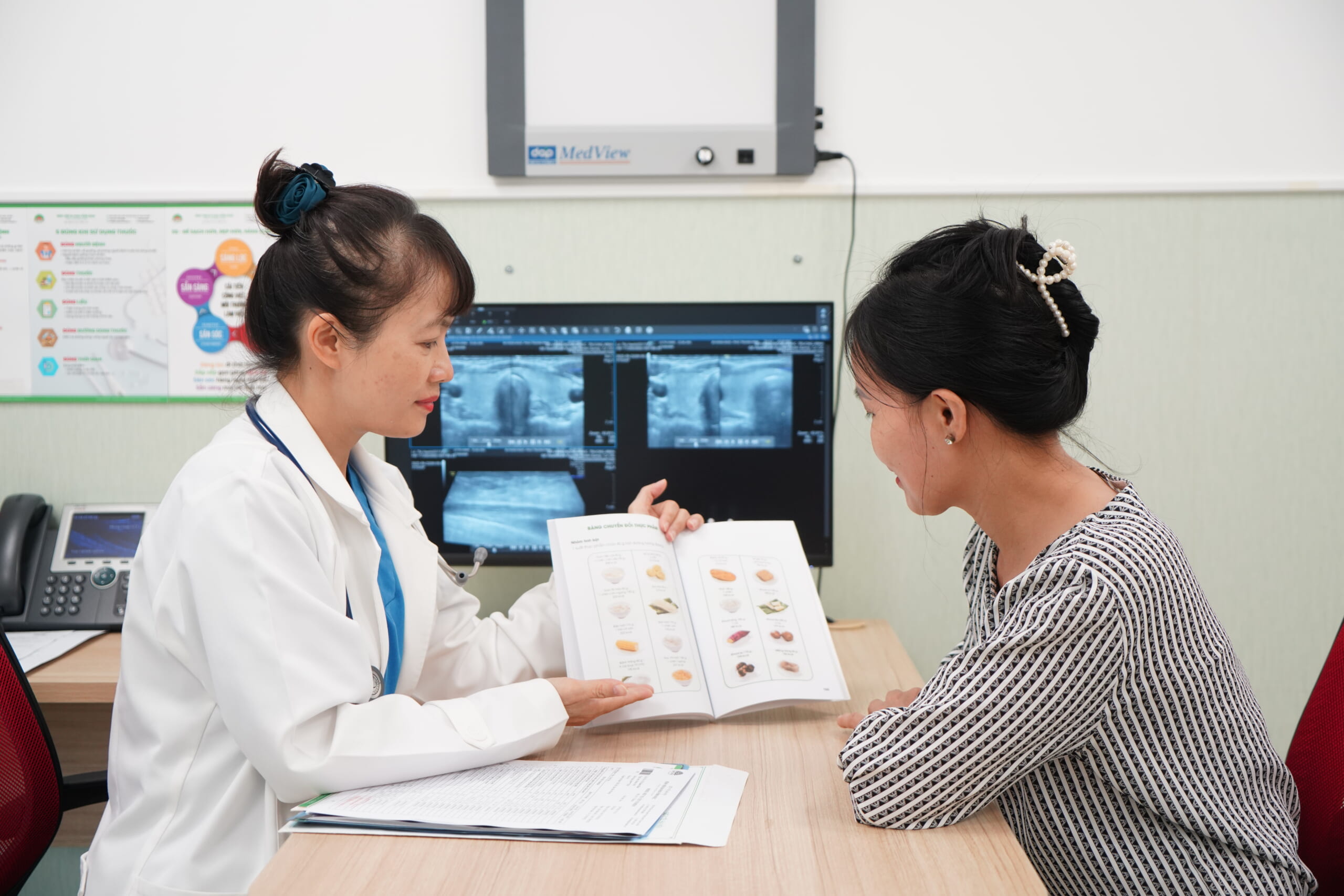 chuyên gia nội tiết