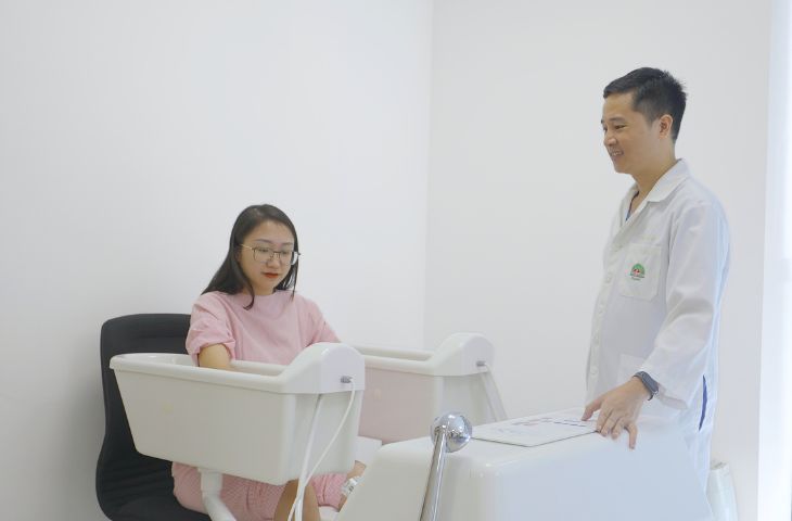 đau khớp bàn tay