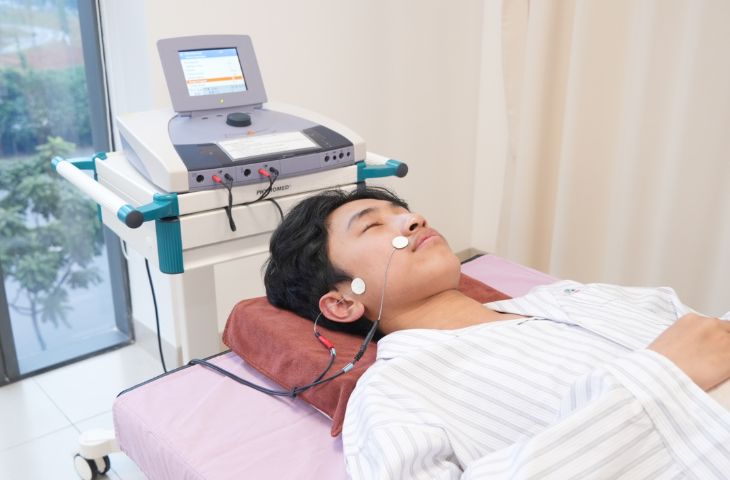  liệt dây thần kinh số 7