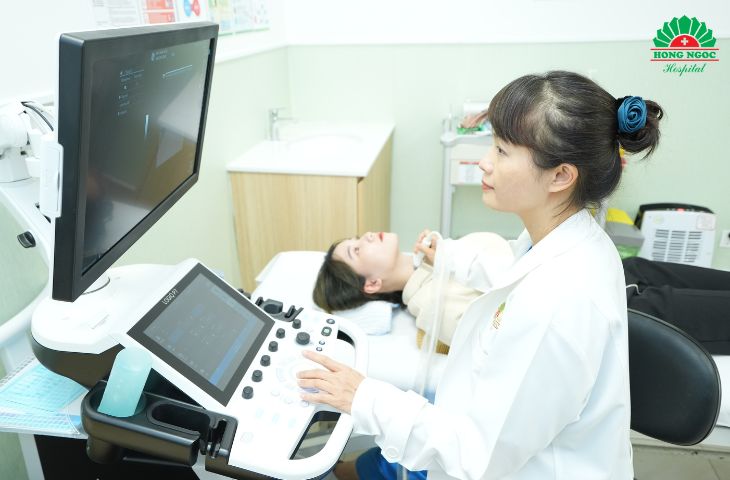 Điều trị bệnh tuyến giáp tại Bệnh viện Hồng Ngọc