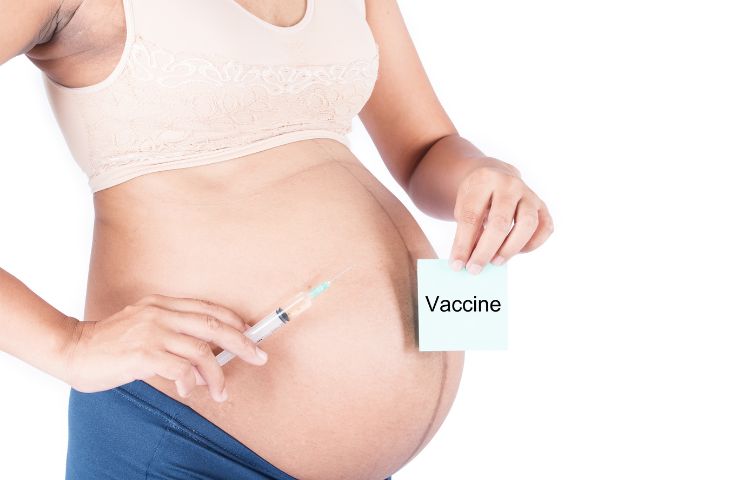 Tiêm phòng cho bà bầu