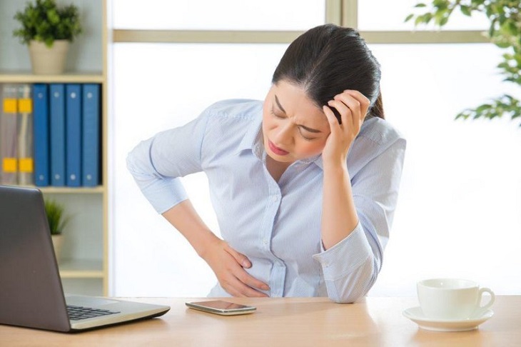 Đau hạ sườn phải là một trong những biểu hiện của ung thư gan biểu mô tế bào gan&nbsp;