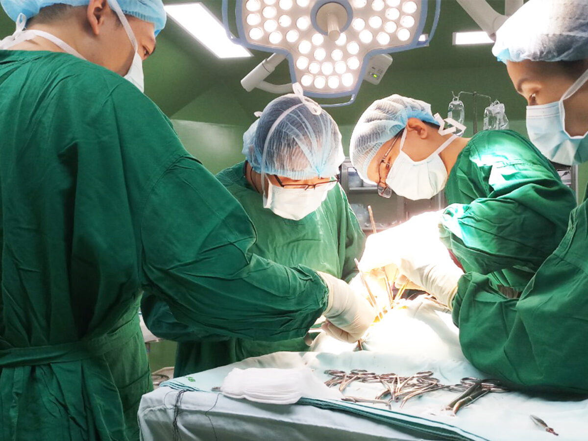Phẫu thuật điều trị thất phải hai đường ra