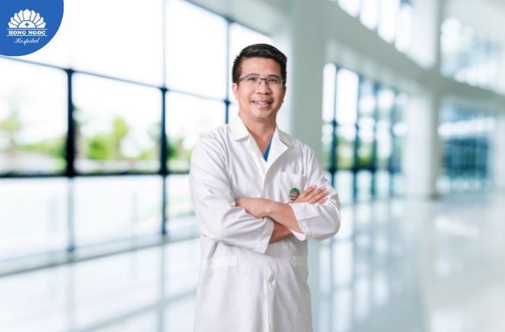 Chuyên gia tán sỏi tiết niệu bệnh viện Hồng Ngọc