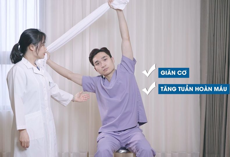 3 bài tập cho người đau cổ vai gáy với 1 chiếc khăn tắm
                