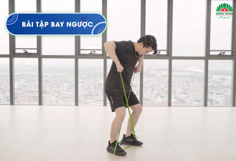 bài tập giảm đau lưng với dây kháng lực