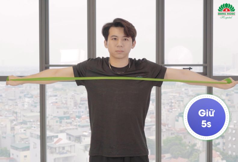bài tập giảm đau lưng với dây kháng lực